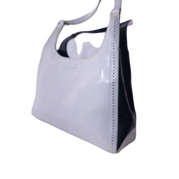 Liz Claiborne Shoulder Bag Cream Black Patent Leather Handbag Classiccore Preppy - Picture 1 of 13